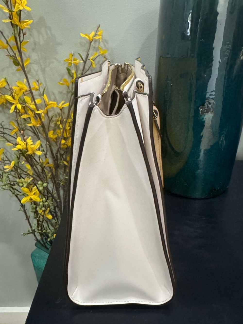 Michael Kors Yellow Saffiano leather colorblock Satchel - Picture 3 of 8